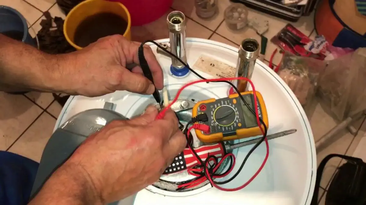 Ремонт водонагревателей Electrolux в Екатеринбурге — выгодная цена от 2357 руб., Мастер24